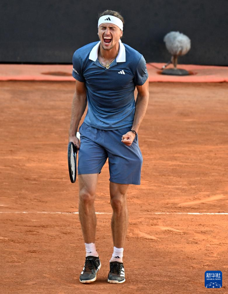 ATP总决赛翻盘法网,兹维列夫带队取胜 ATP总决赛翻盘法网,兹维列夫带队取胜