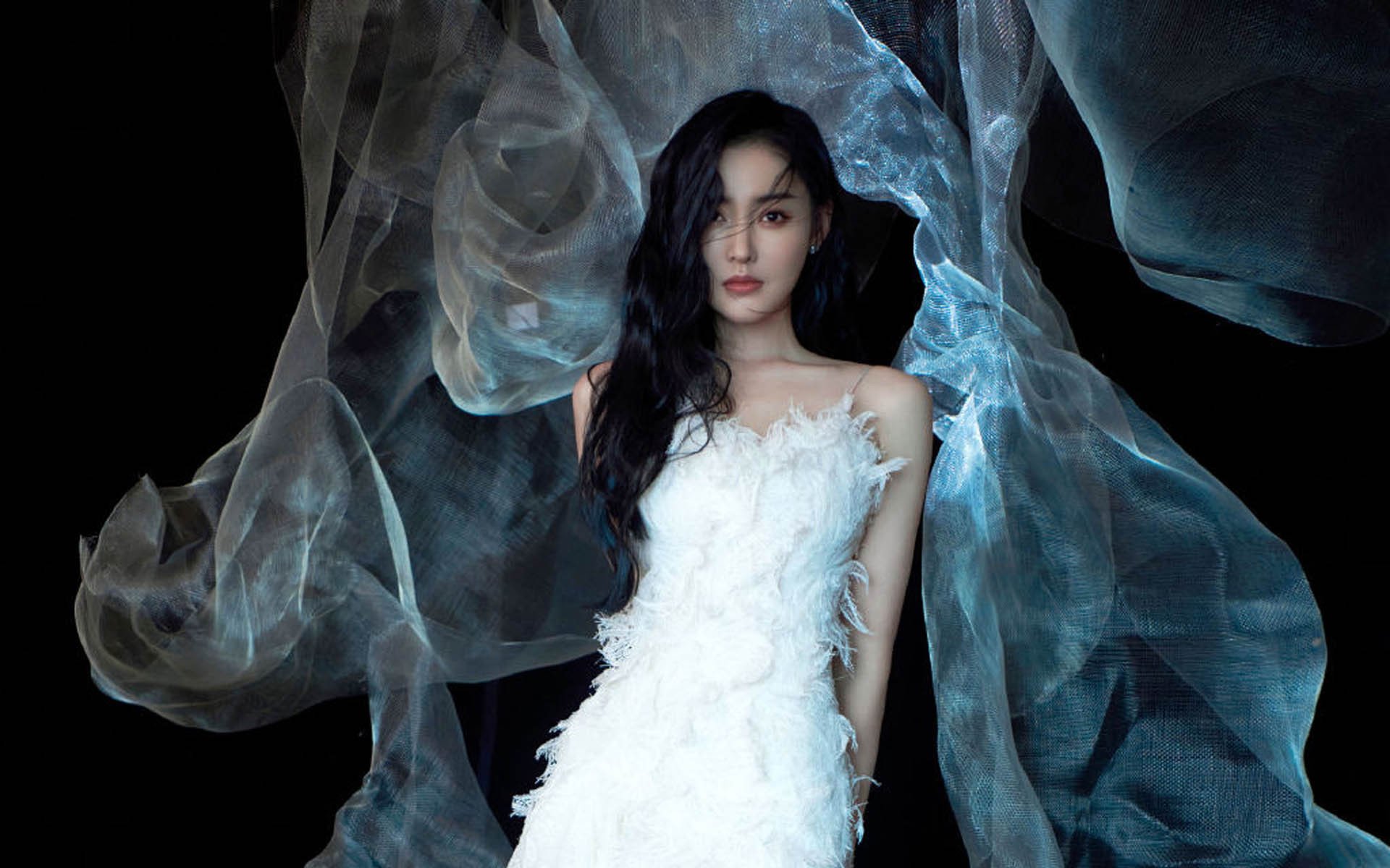 美加墨世界杯预选赛双线告急，欧冠资格拉齐奥关键战突围塞维利亚