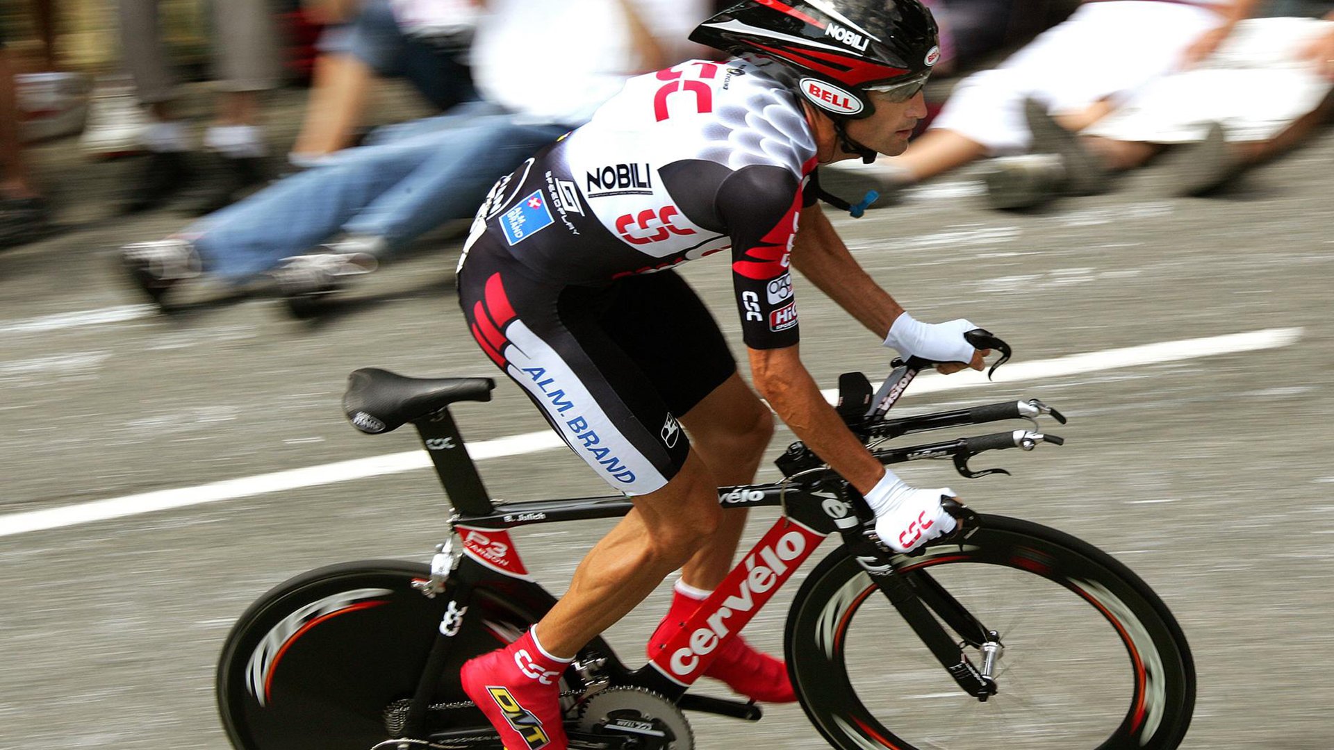 亚洲之光与北方之火，富安健洋的无解防守与苏格兰的逆转奇迹